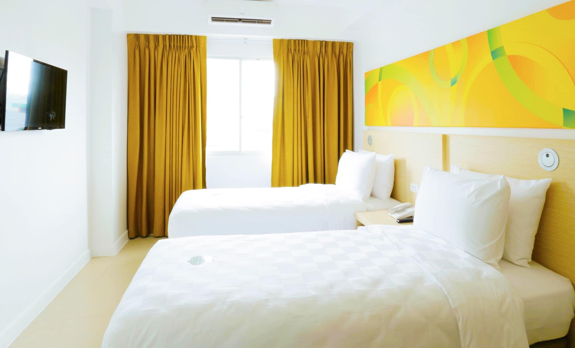 Go Hotels Timog Кесон-Сіті Екстер'єр фото