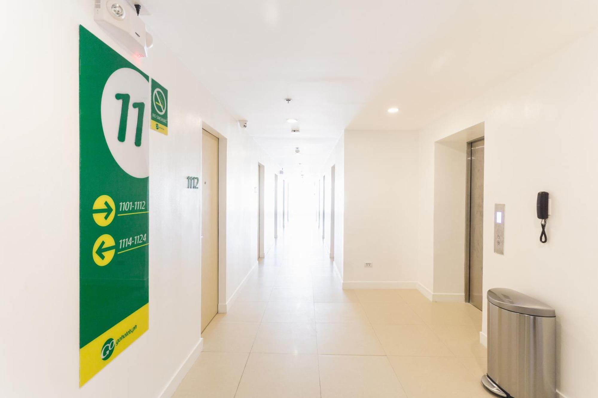 Go Hotels Timog Кесон-Сіті Екстер'єр фото